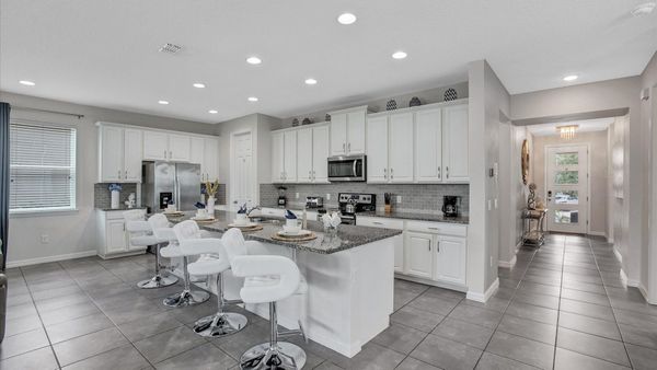 Kitchen (Angle 2)