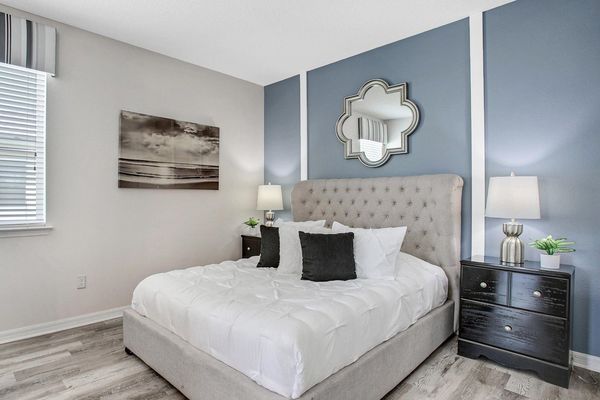 Queen Bedroom 3
Upstairs
Shared Bathroom -Shower