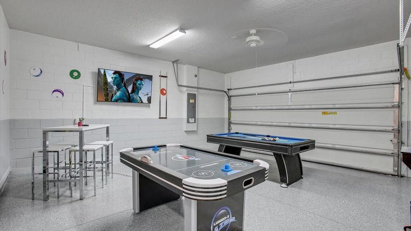 Game Room (Angle)