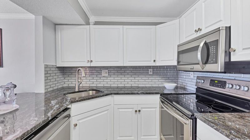 Lovely updated kitchen