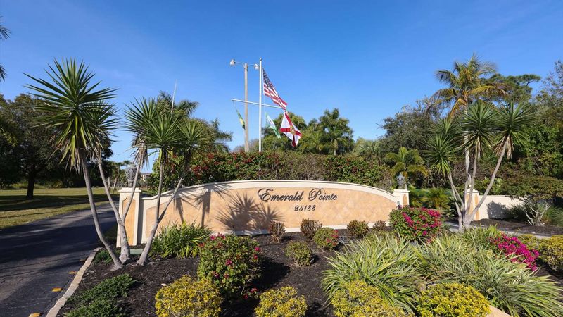 Stay at the popular Emerald Point condominiums near downtown Punta Gorda