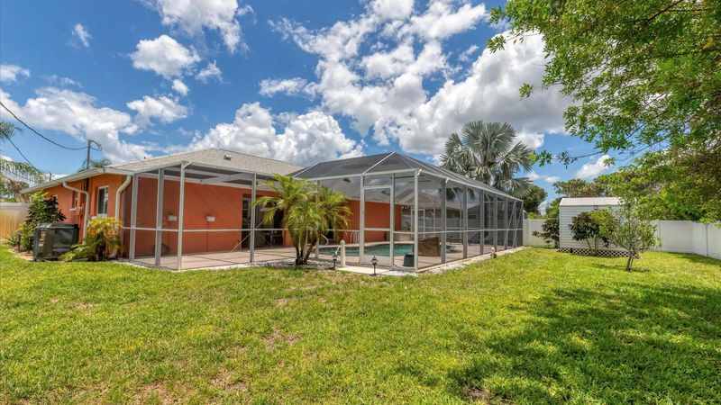Spacious lot to fully enjoy the outdoors