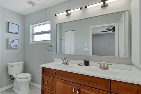 Master bathroom ensuite