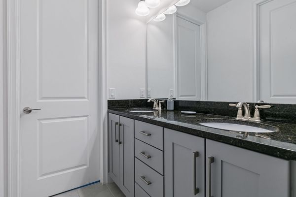 Enjoy the convenience of an en-suite bathroom