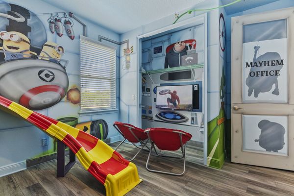 The kids will love the themed bedroom, creatively decorated to spark their imagination and provide a fun-filled retreat.