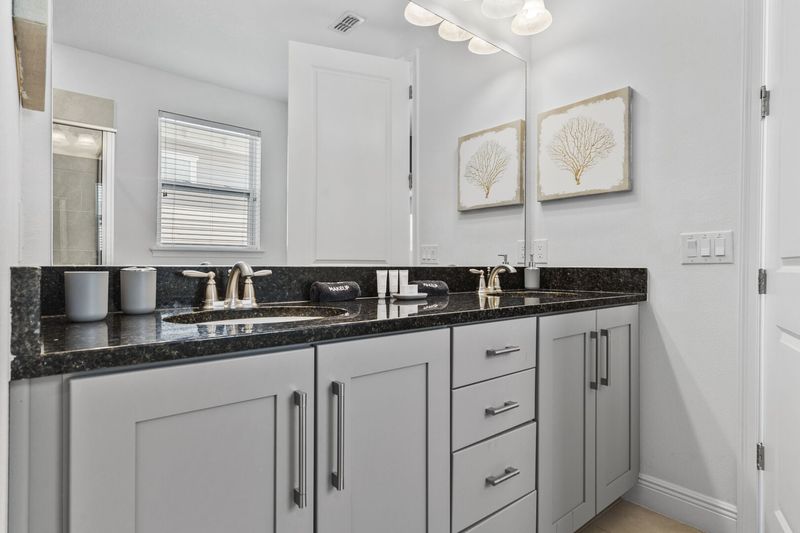 Enjoy the convenience of an en-suite bathroom