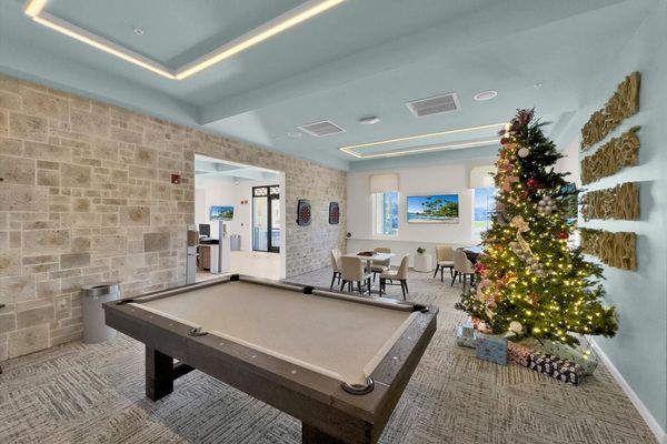 Storey Lake-Bronson Club-Clubhouse