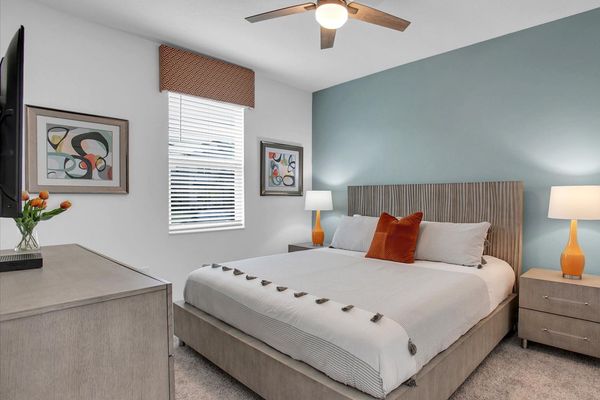 King Suite Bedroom 2
Downstairs