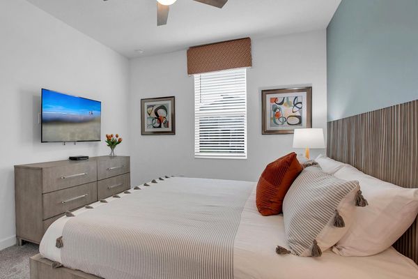 King Suite Bedroom 2 (Angle)
50" Roku TV