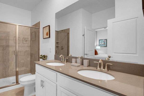 King Suite Bathroom 2 Downstairs
Shower