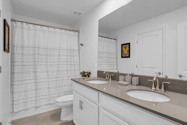 King Suite Bathroom 5 Upstairs
Tub/Shower Combo