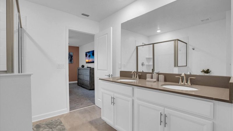 Jack N Jill Bathroom 4
Shower
