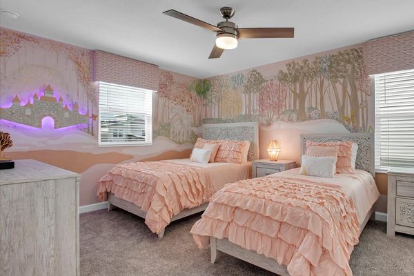 Twin/Double Suite Bedroom 4 Upstairs
Princess Theme