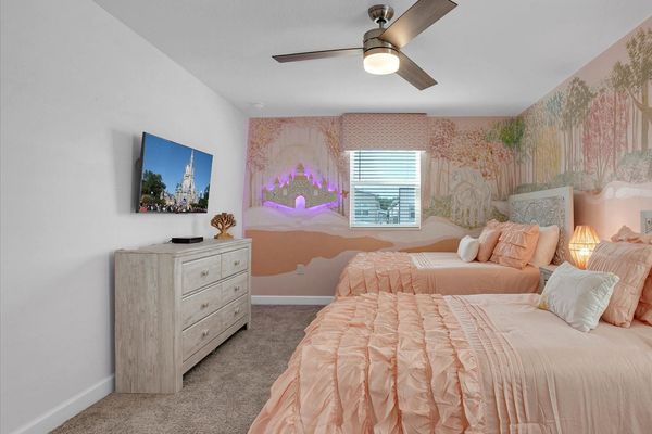 Twin/Double Suite Bedroom 4 (Angle)
43" Smart TV
Jack N Jill Bathroom