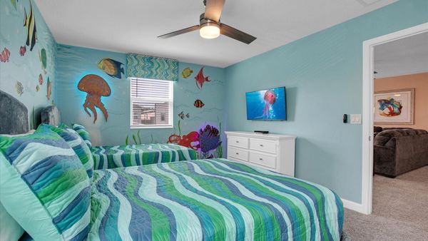 Twin/Double Suite Bedroom 3
Upstairs
Under The Sea Theme
43" Smart TV