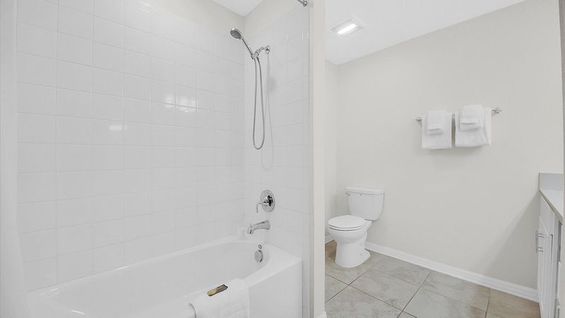 Hall Bathroom 2 (Angle)
Tub/Shower Combo
