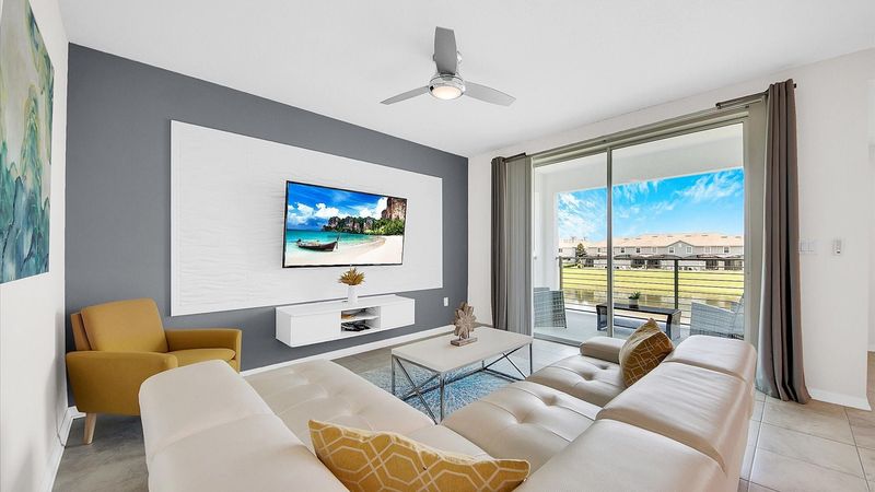 Living Room
65" Smart TV