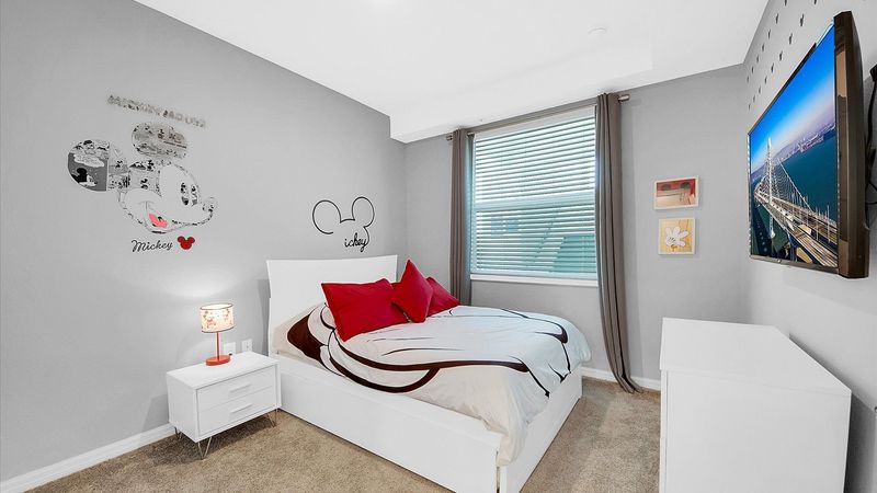 Full + Twin Trundle Bedroom 2
42" Smart TV
Mickey Theme