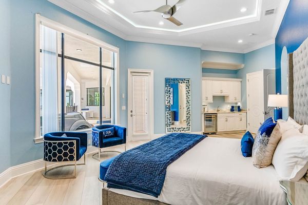 This master room also has access to the pool deck.