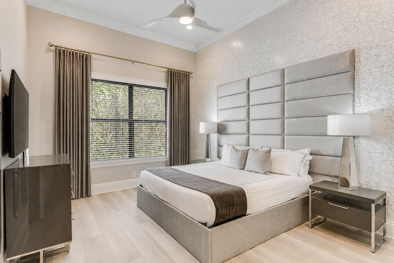 Master Suite #2. King size bed and en-suite bathroom