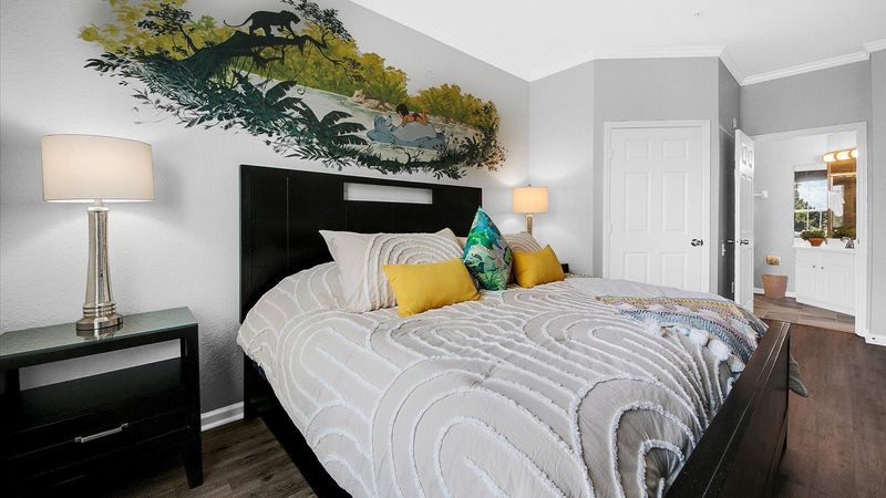 Master King Bedroom 1 (Angle)