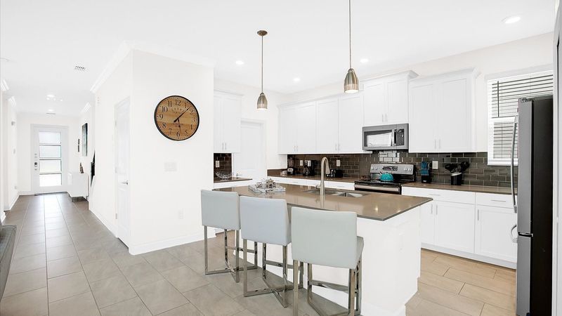 Kitchen (Angle)
