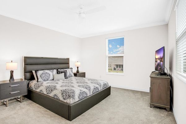 Master King Bedroom 2 Upstairs
Attached Bathroom
