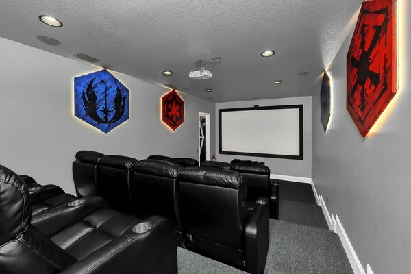 Recliner seats comfortable for 11