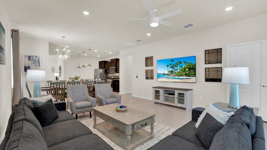 3437 Lilac Way