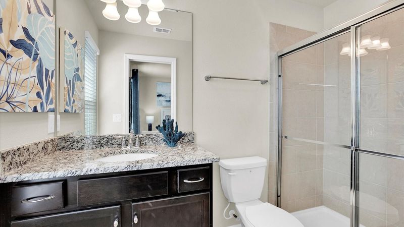 Queen Suite Bathroom 3 Upstairs
Shower