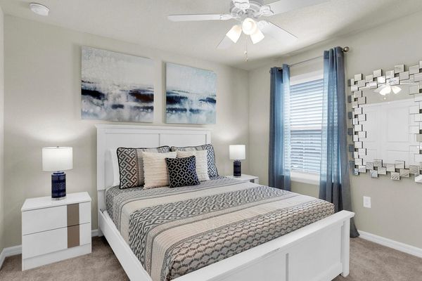 Queen Suite Bedroom 3 Upstairs
Attached Bathroom