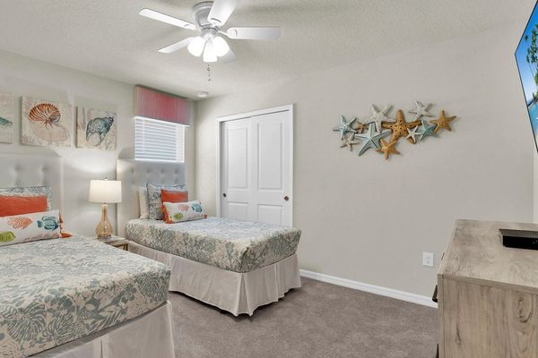 Twin/Twin Bedroom 6 Upstairs