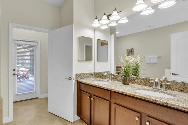 Master King Bathroom 1 Downstairs