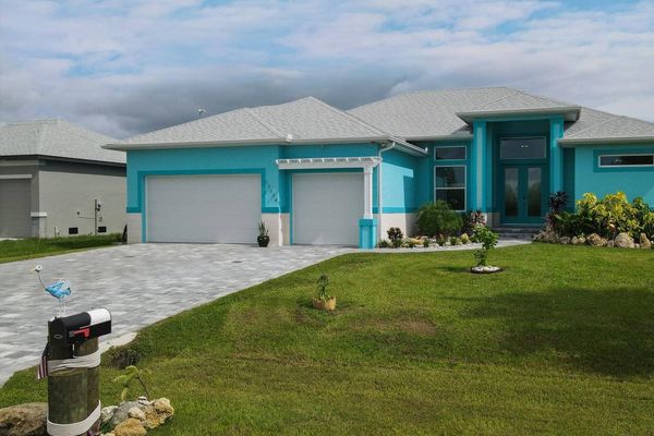 Beautiful South Gulf Cove property