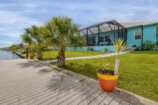 Tie your boat up to the dock or just hang out and watch the fish swim by (Boat lift not available)