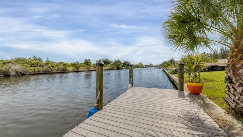 Tie your boat up to the dock or just hang out and watch the fish swim by (Boat lift not available)