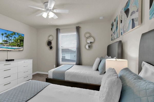 Twin/Double Bedroom 5 (Angle)
55" Roku TV