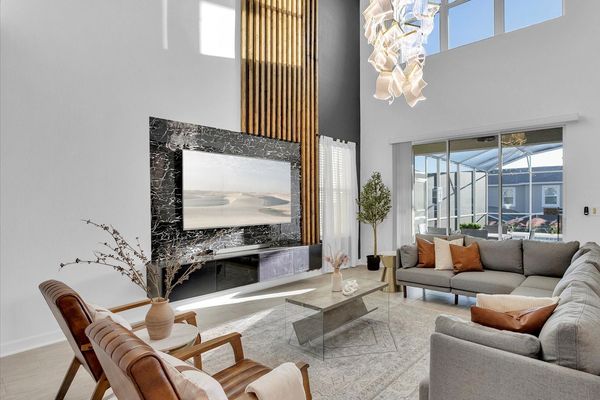 Living Room
75" Smart TV
Sound Bar