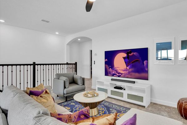 Loft
75" Roku TV
Sound Bar