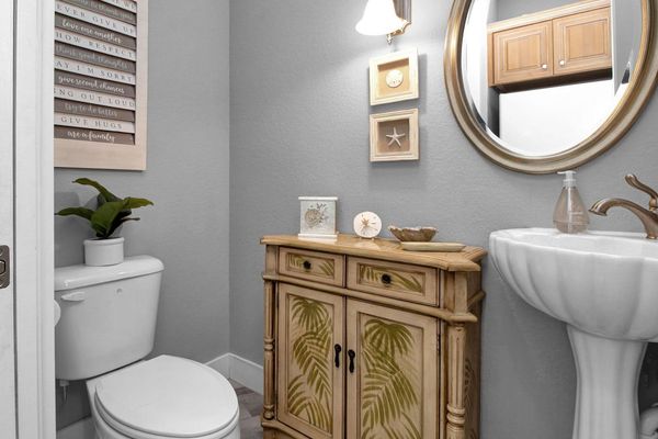 Guest bathroom off the kitchen