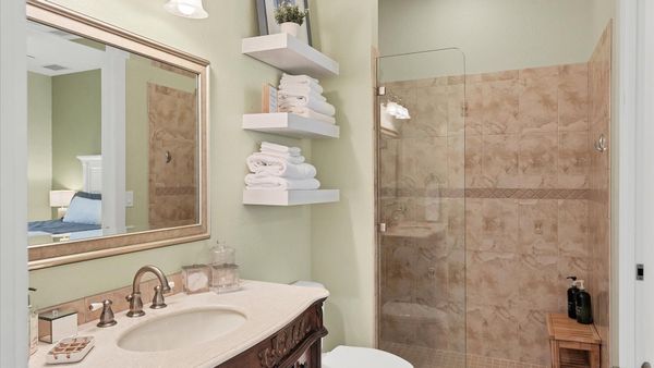 Guest bathroom with walkin shower