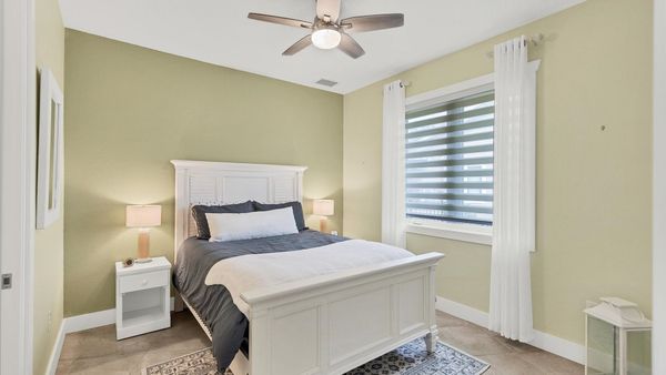 Queen guest bedroom