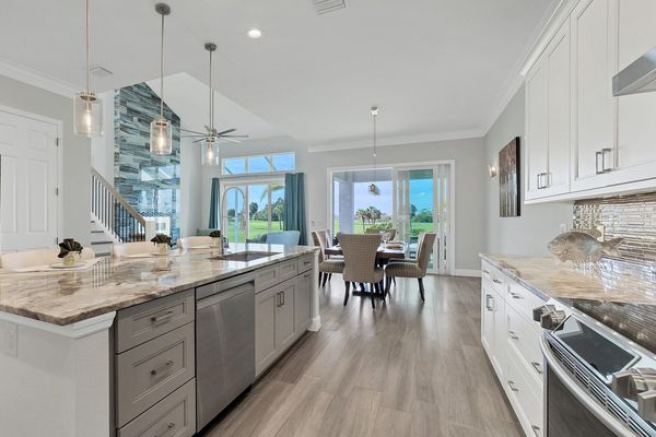 Bright, open, fully-equipped kitchen