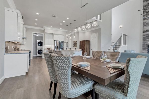 Dining table seats 6