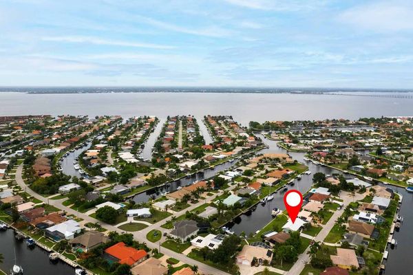 Sailboat water quick ride to the Harbor (Boat lift not available)