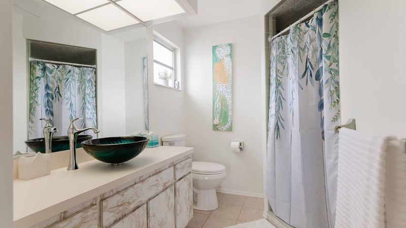 Master bathroom ensuite