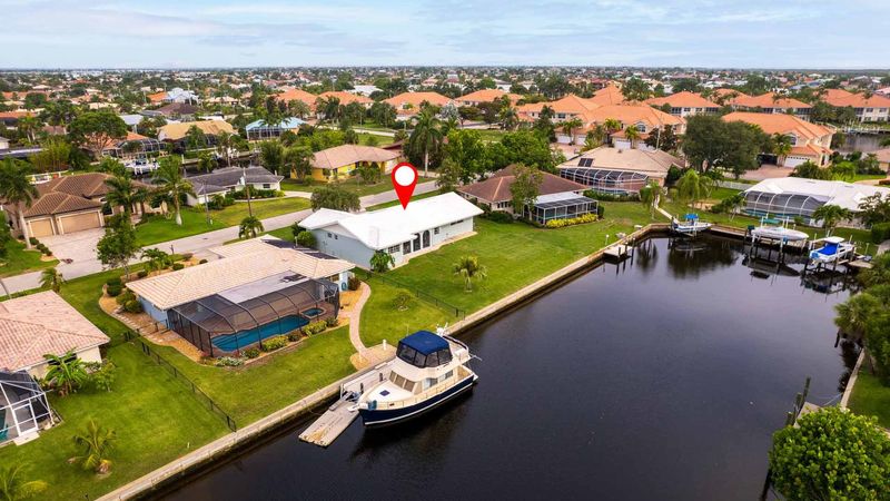 Punta Gorda Isles home (Boat lift not available)