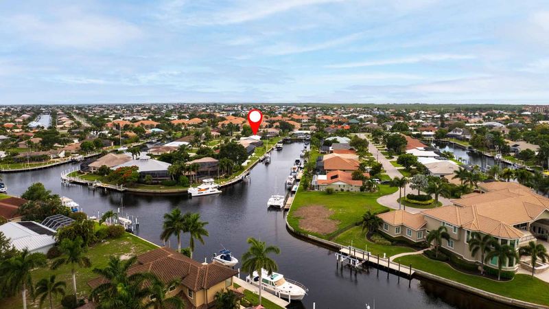 Punta Gorda Isles home (Boat lift not available)