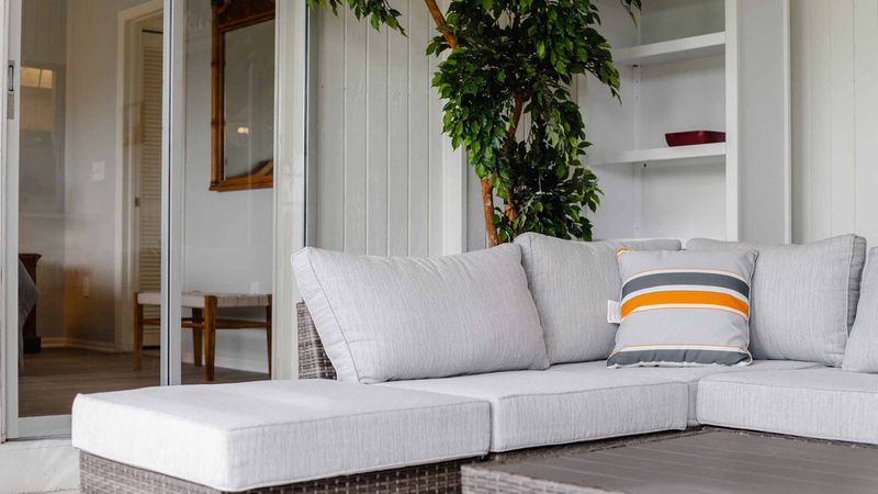 Spacious Lanai