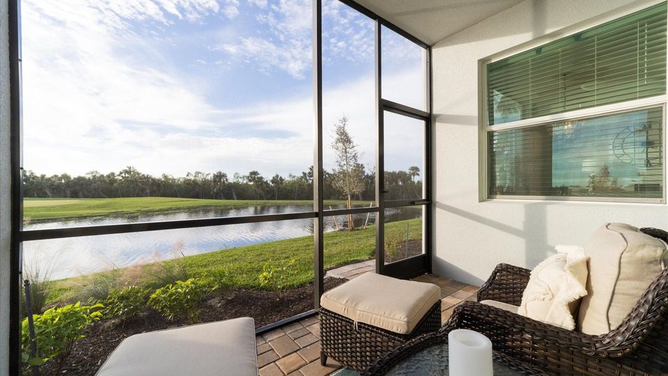 Beautiful Views from the lanai- watch the action on the 11th hole!